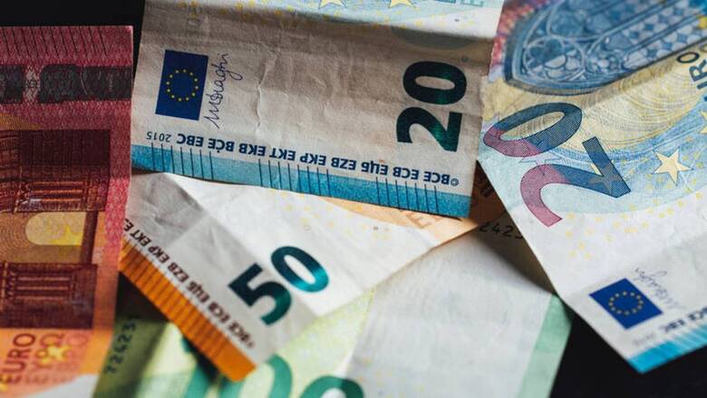 Ελάχιστο Εγγυημένο Εισόδημα: Σήμερα η πίστωση στους λογαριασμούς - Ποιοι θα πάρουν «δώρο» μέχρι 900 ευρώ