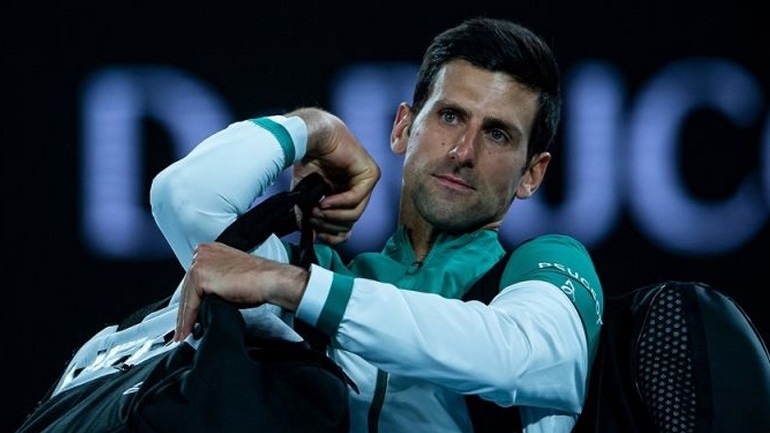 Ο Νόβακ Τζόκοβιτς αφίχθη στο Ντουμπάι μετά την απέλασή του από την Αυστραλία