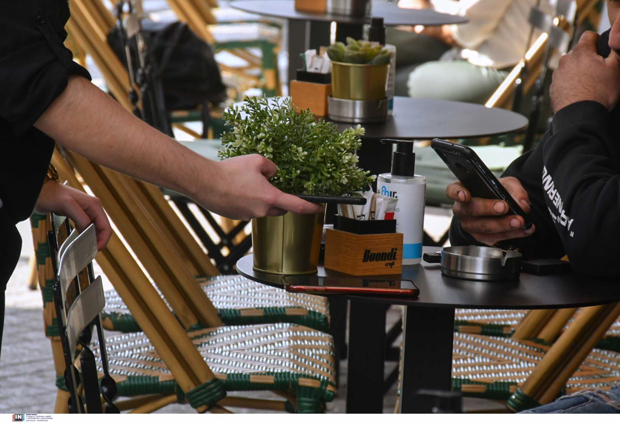 Κορονοϊός: Πιο κοντά το πακέτο στήριξης για εργαζομένους και επιχειρήσεις – Τι θα περιλαμβάνει