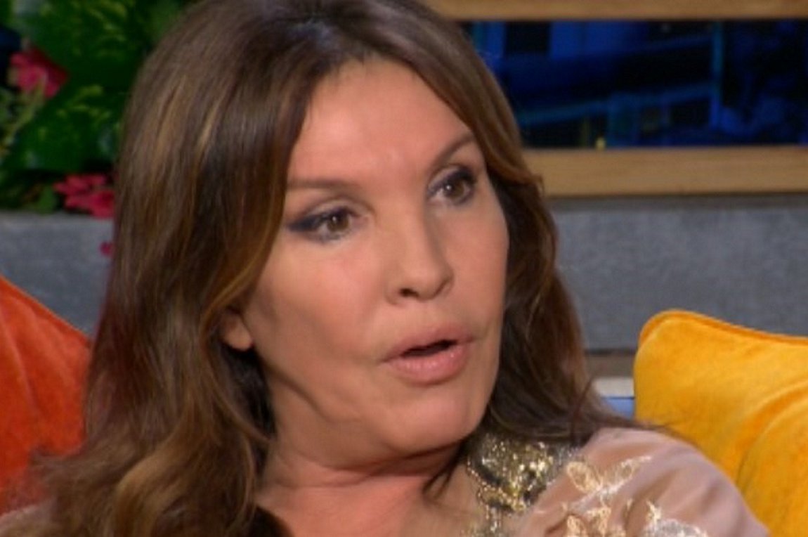 Βάνα Μπάρμπα: «Θα ήθελα να πάω να δω τον Πέτρο Φιλιππίδη και να τον πάρω αγκαλιά...»