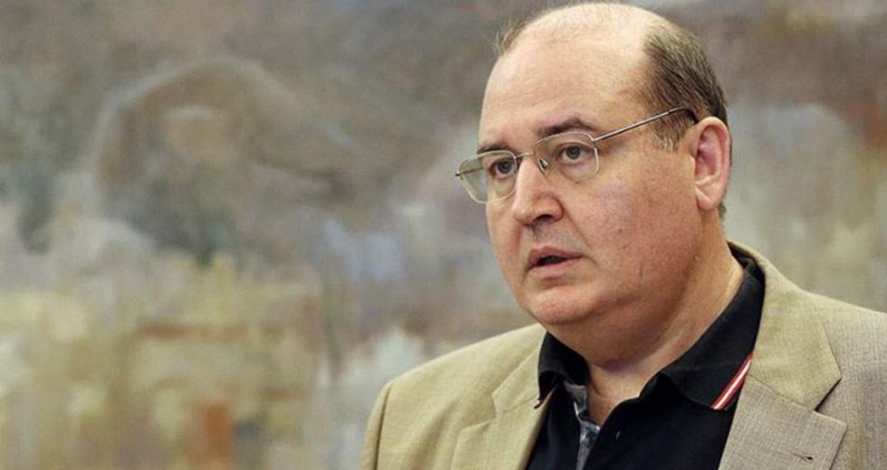 Φίλης: Αμέλεια ή συγκάλυψη στην περίπτωση του καθηγητή της ΑΣΟΕ;