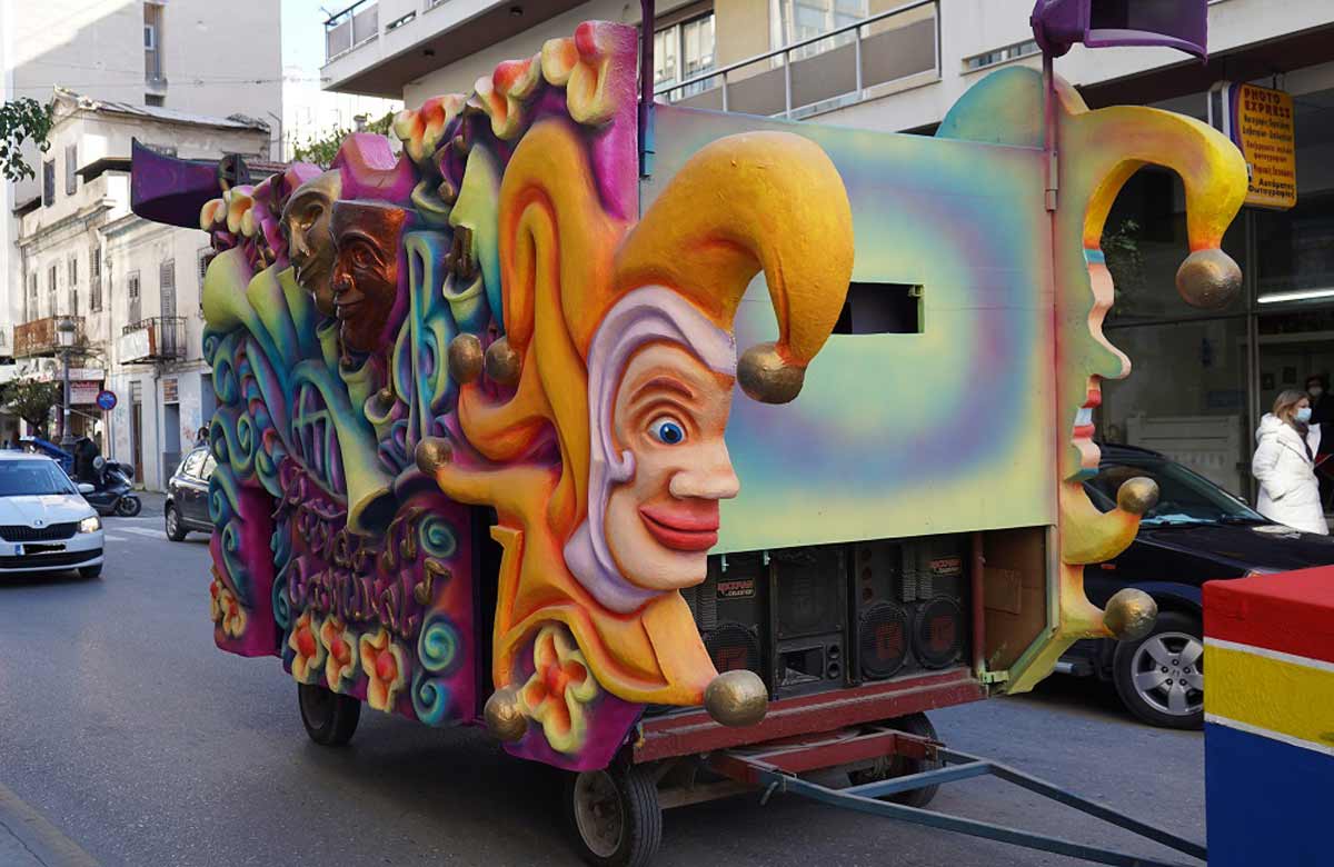 Πατρινό Καρναβάλι: Το μουσικό άρμα στον Άγιο Βασίλειο