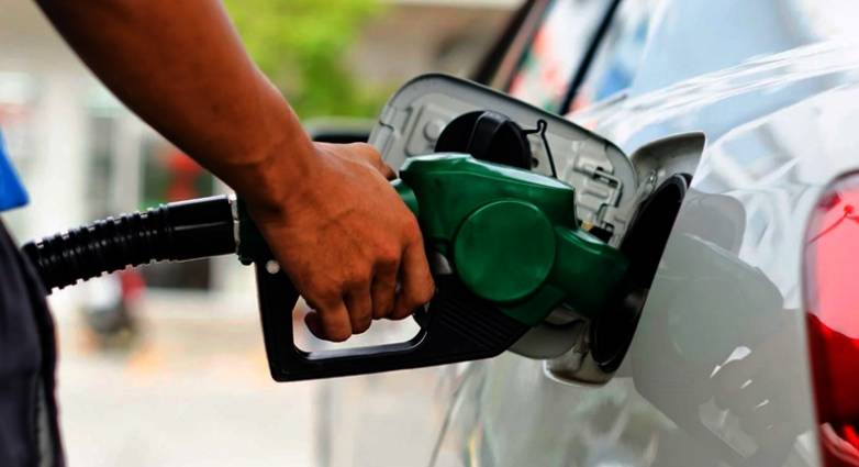 ΣΟΚ- Η βενζίνη στα 2,5 ευρώ το λίτρο, έως το τέλος της εβδομάδας