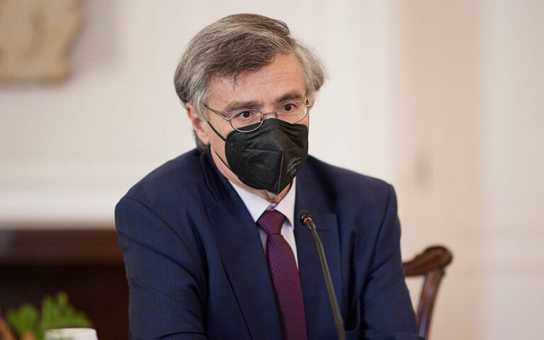 Η πρόβλεψή του Σ. Τσιόρδα για την 4η δόση του εμβολίου και η προειδοποίηση για τις μεταλλάξεις