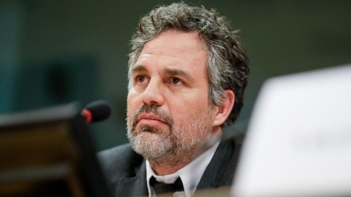 Οι Ράιαν Ρέινολντς και Μαρκ Ράφαλο στο πλευρό της Ουκρανίας