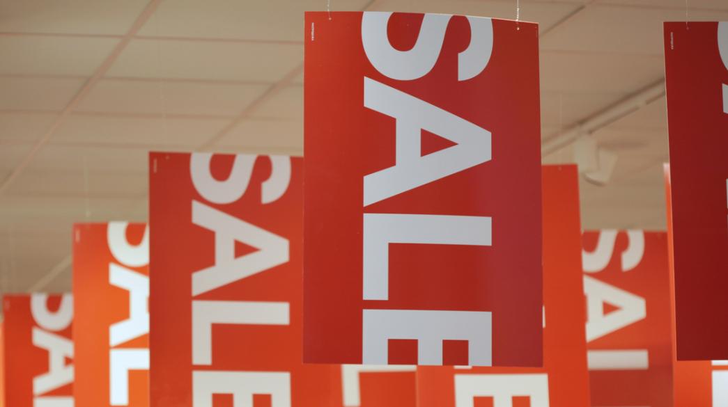 Ενδιάμεσες εκπτώσεις: Ξεκινούν στις 3 Μαΐου