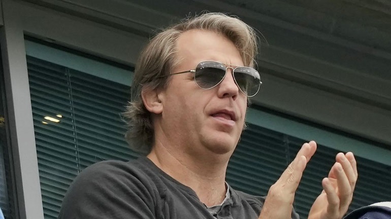 Η Premier League ενέκρινε κι επίσημα την αγορά της Τσέλσι από τον Τοντ Μπόλι