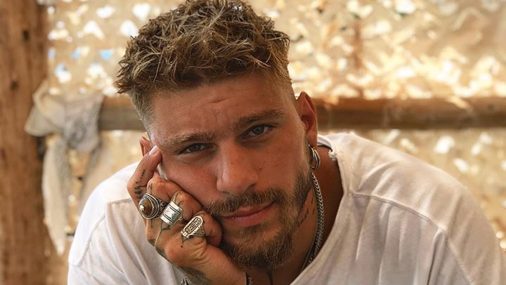 Στηβ Μιλάτος: Ελεύθερος με περιοριστικούς όρους μετά τις κατηγορίες βιασμ