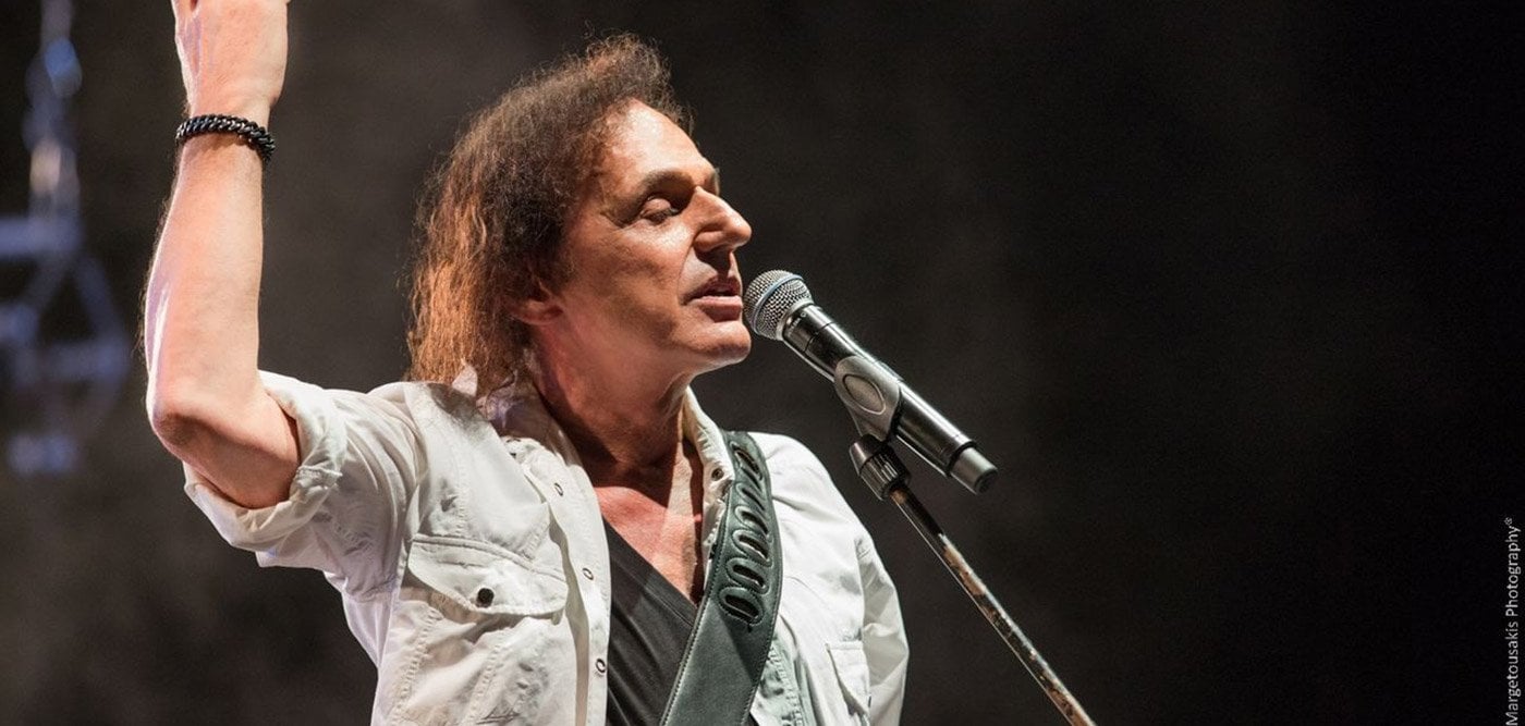 Ο Βασίλης Παπακωνσταντίνου στο Royal (υπαίθριος χώρος) στις 16 Ιουνίου