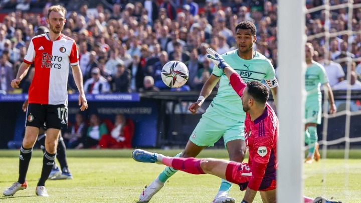 «Αυτοκτόνησε» στο «Ντε Κάιπ» η Αϊντχόφεν