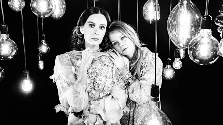 Η Κάτια Δανδουλάκη με τον «Γυάλινο Κόσμο» στην Πάτρα στις 13 Ιουλίου