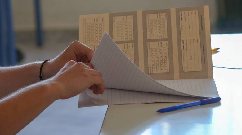 Πανελλήνιες 2022: Στη μάχη ξανά οι μαθητές των ΕΠΑΛ με Άλγεβρα - Τα θέματα