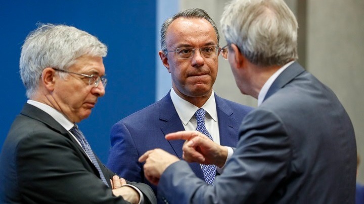 Π. Τζεντιλόνι: H Κομισιόν θα προτείνει σήμερα τη λήξη της ενισχυμένης εποπτείας για την ελληνική οικονομία