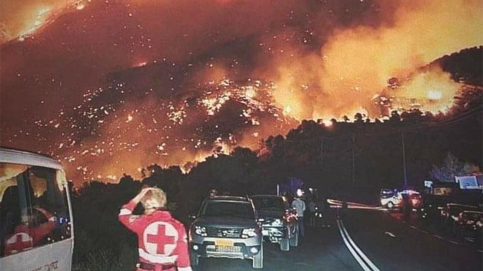 Πύρινη κόλαση στο Ρέθυμνο: Τεράστιο το μέτωπο της πυρκαγιάς – Εκκενώθηκαν έξι χωριά