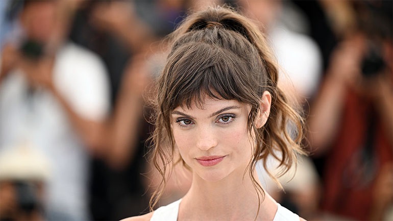 Πέθανε η 32χρονη ηθοποιός Charlbi Dean