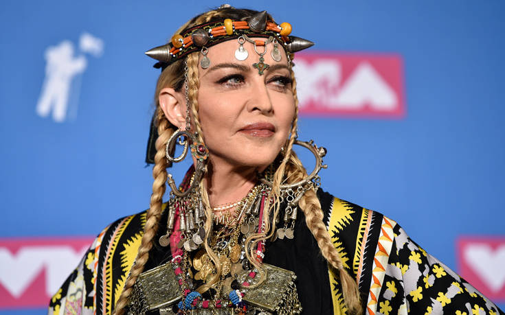 Η Μαντόνα μετανιώνει και για τους δύο γάμους της