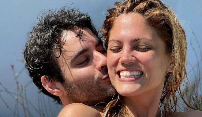 Μαίρη Συνατσάκη - Ίαν Στρατής: Διακοπές στην Κρήτη