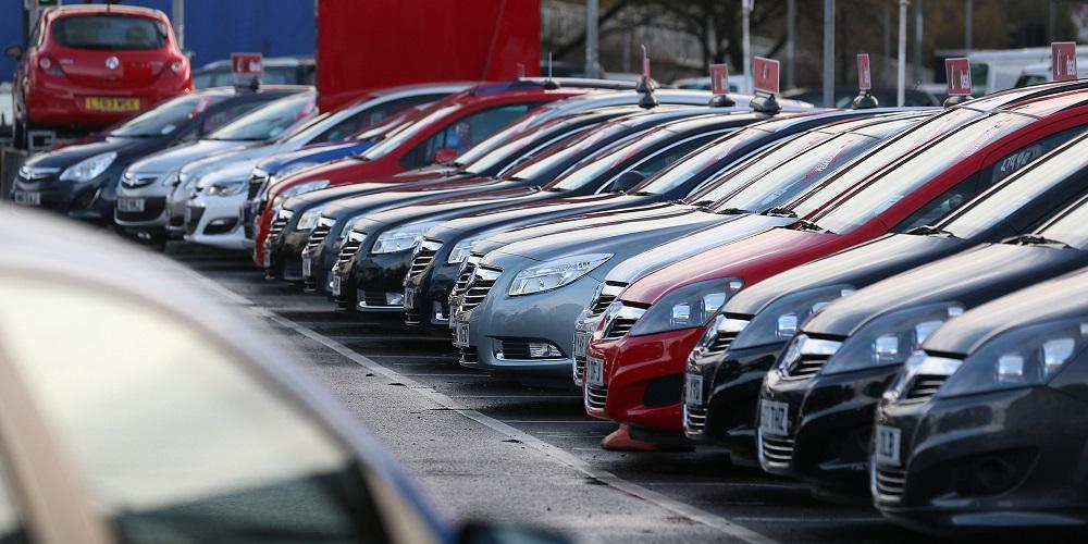 Φρένο στις μεταβιβάσεις ΙΧ για ανασφάλιστα και όσους χρωστούν τέλη κυκλοφορίας