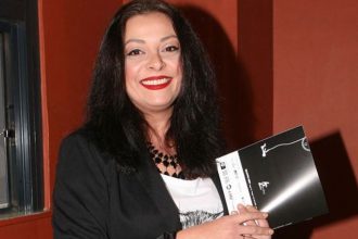 Βασιλική Ανδρίτσου: «Νιώθω περήφανη που κατάφερα να γίνω μητέρα στα 46 μου»