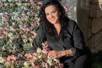 Δήμητρα Κατσαφάδου: «Μένω σε καταφύγιο ζώων μαζί με τα 160 σκυλιά της φίλης μου και τα 24 δικά μου»