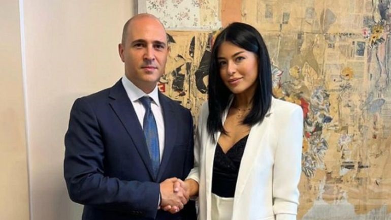 Ανακοινώνει σήμερα το κόμμα του ο Κωνσταντίνος Μπογδάνος με αντιπρόεδρο την Αφροδίτη Λατινοπούλου