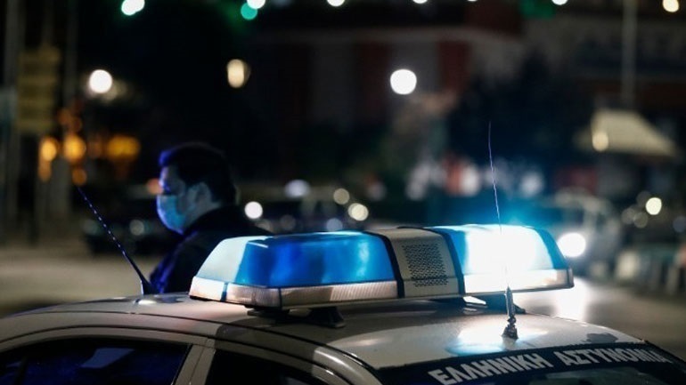 Επιθέσεις με μαχαιρώματα σε Κηφισιά και Ομόνοια