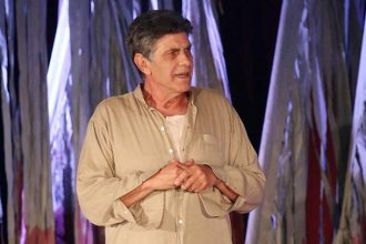 Γιάννης Μπέζος: «Δε θα έπαιρνα ποτέ στη δουλειά ηθοποιό που έχει παρέμβει αισθητικά στο σώμα της»