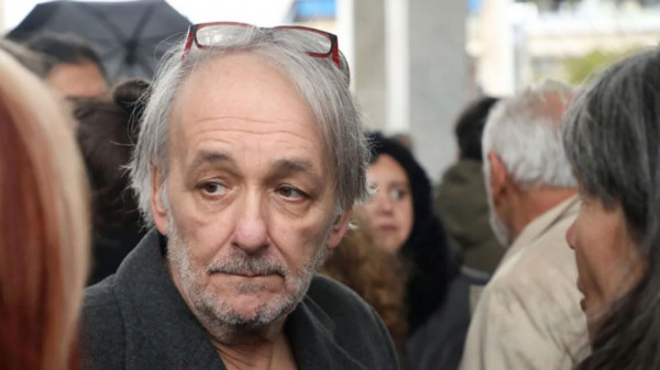 Ανδρέας Μικρούτσικος: Ανατριχιάζει η εξομολόγησή του – «Όταν πέθανε είχα την τέφρα της στο σπίτι»