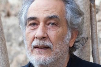 Κώστας Αρζόγλου: Η Αλίκη Βουγιουκλάκη μου είπε εγώ ένιωσα ότι θα πεθάνω κι εσύ θα ζεις