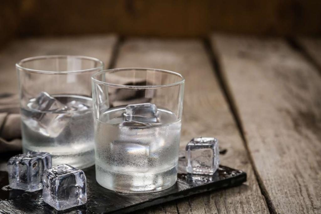 «Είναι ένα ειδικό παγάκι» - Τι απαντά το bar-restaurant που χρεώνει τον πάγο