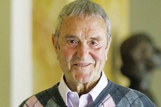 Γιάννης Βογιατζής για Μάρθα Καραγιάννη: «Έμεινα άφωνος όταν έμαθα ότι πέθανε, τι γρουσουζιά έπεσε πια;»