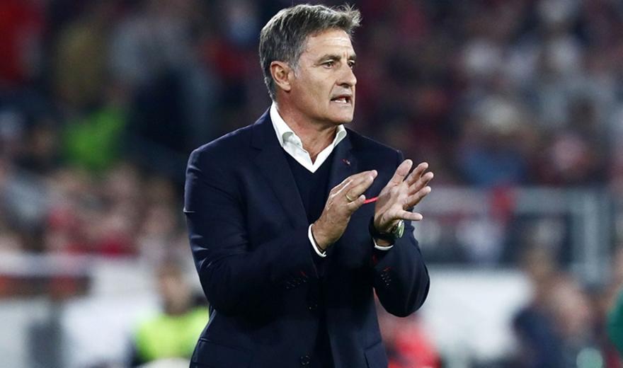 Φρεσκάρει τον Ολυμπιακό για Λαμία ο Μίτσελ