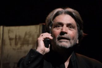 Γιώργος Χριστοδούλου: Όταν θα σταματήσω το θέατρο, θα μιλήσω για τι κακό έχει κάνει στην Έλλη Λαμπέτη