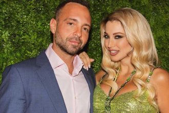 Παντρεύτηκε σε κλειστό κύκλο η Κωνσταντίνα Σπυροπούλου με τον Βασίλη Σταθοκωστόπουλο