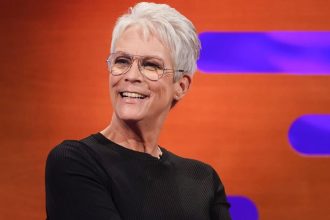 Τζέιμι Λι Κέρτις: Μετανιώνω για τον χαμένο χρόνο σε πράγματα που δεν είχαν ουσία