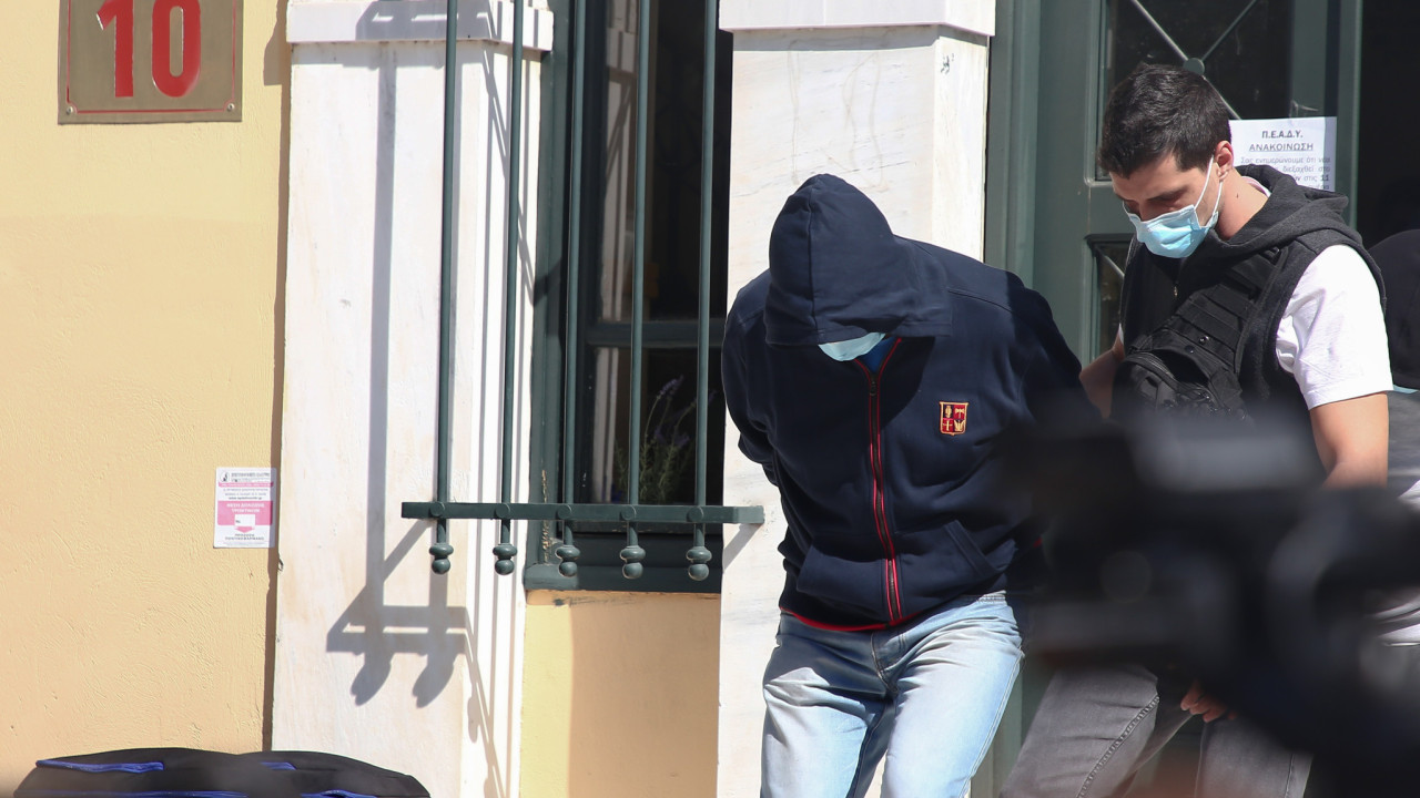 Κολωνός: Έχουν ταυτοποιηθεί 16 από τους βιαστές της 12χρονης – Πατέρας τριών ανήλικων κοριτσιών ο δεύτερος συλληφθέντας