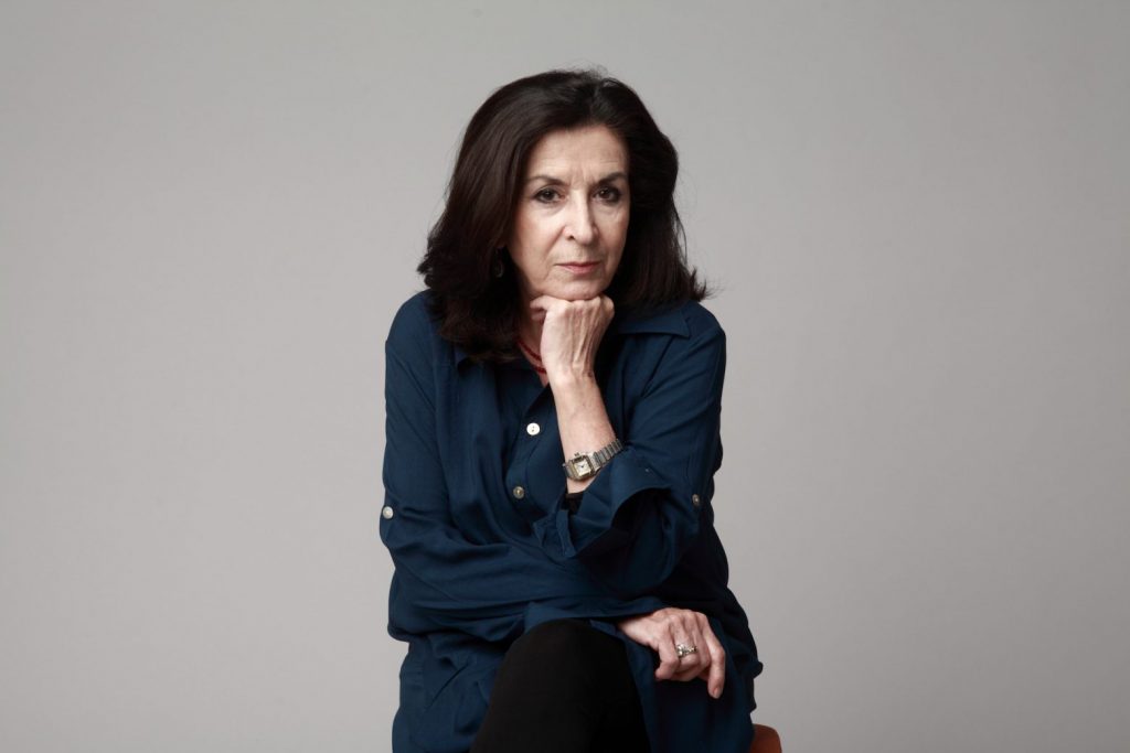 Νένα Μεντή: «Ήμουν παντρεμένη, αλλά… ζεβζέκω, την κούναγα την ουρά μου»