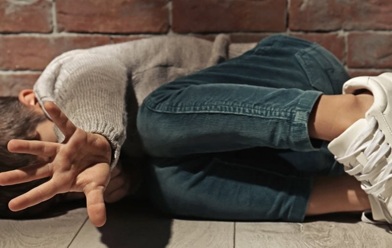 Πετράλωνα: Ταυτοποιήθηκαν 17 άτομα για το βιασμό του 7χρονου στα πάρτι που οργάνωνε ο πατέρας του