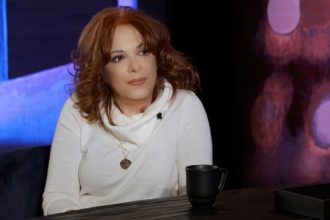 Ελένη Ράντου: «Με την εμμηνόπαυση μαγικά όλα εξαφανίστηκαν»