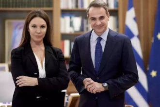 Βάνα Μπάρμπα: Αποκαλύπτει το παρασκήνιο της συνάντησής της με τον Κυριάκο Μητσοτάκη