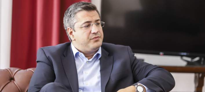 Ακραία πρόκληση των Τούρκων στη Σμύρνη: Κρατούμενος επί έξι ώρες ο Απόστολος Τζιτζικώστας