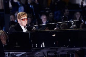 Η τελευταία συναυλία του Έλτον Τζον στο Στάδιο Ντότζερ του Λος Άντζελες