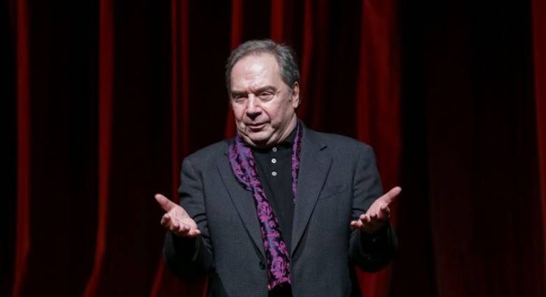 Σταμάτης Φασουλής: «Συχνά οι νέοι σκηνοθέτες μας λύνουν τα χέρια»