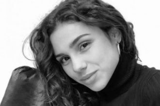 Μαίρη Συνατσάκη: Έχω μια τεράστια οικογένεια στα πέρατα της χώρας που περίμενε να λούσει με αγάπη την μικρουλένια μας