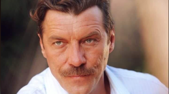 Γιάννης Στάνκογλου: Κατήγγειλε ότι οδηγός ταξί τον χτύπησε και τον απείλησε με όπλο