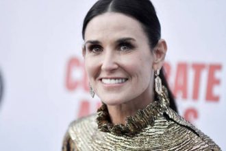 Ντέμι Μουρ για το πρώτο της εγγόνι: «Μπαίνω στην εποχή της... καυτής γιαγιάς»