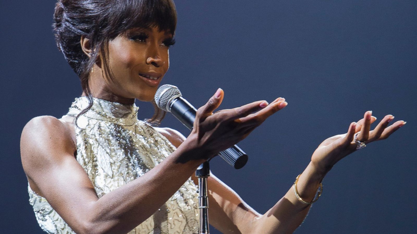 «Η Whitney Houston έκανε γενναία προσπάθεια να απεξαρτηθεί από τα ναρκωτικά πριν πεθάνει» - Τι αποκάλυψε μουσικός παραγωγός και φίλος της