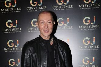 Βασίλειος Κωστέτσος: «H Βίκυ Καγιά έπαιξε τον ρόλο της trash παρουσιάστριας»