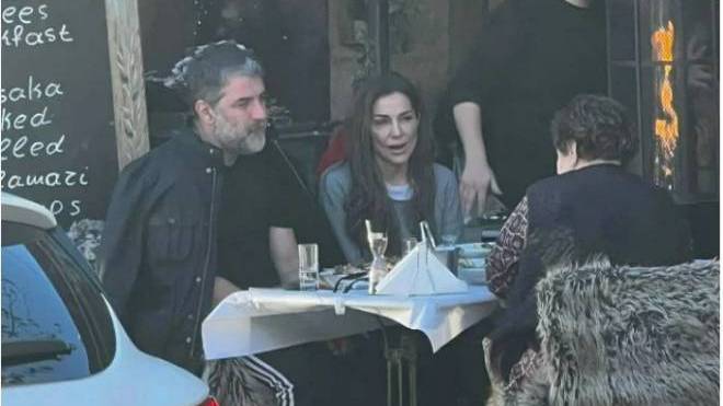 Βασίλης Μπισμπίκης και Δέσποινα Βανδή στην Αράχωβα