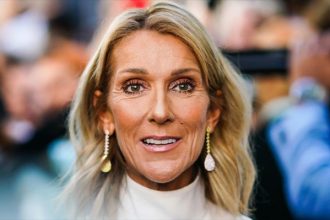 Η Σελίν Ντιόν ανακοίνωσε ότι πάσχει από σπάνια νευρολογική ασθένεια